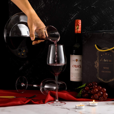 SHIGOO decanter gift packaging ready for gifting and display.