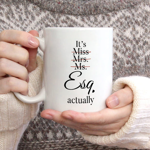 Shqiueos mug close-up emphasizes eco-friendly ink on a durable ceramic surface.