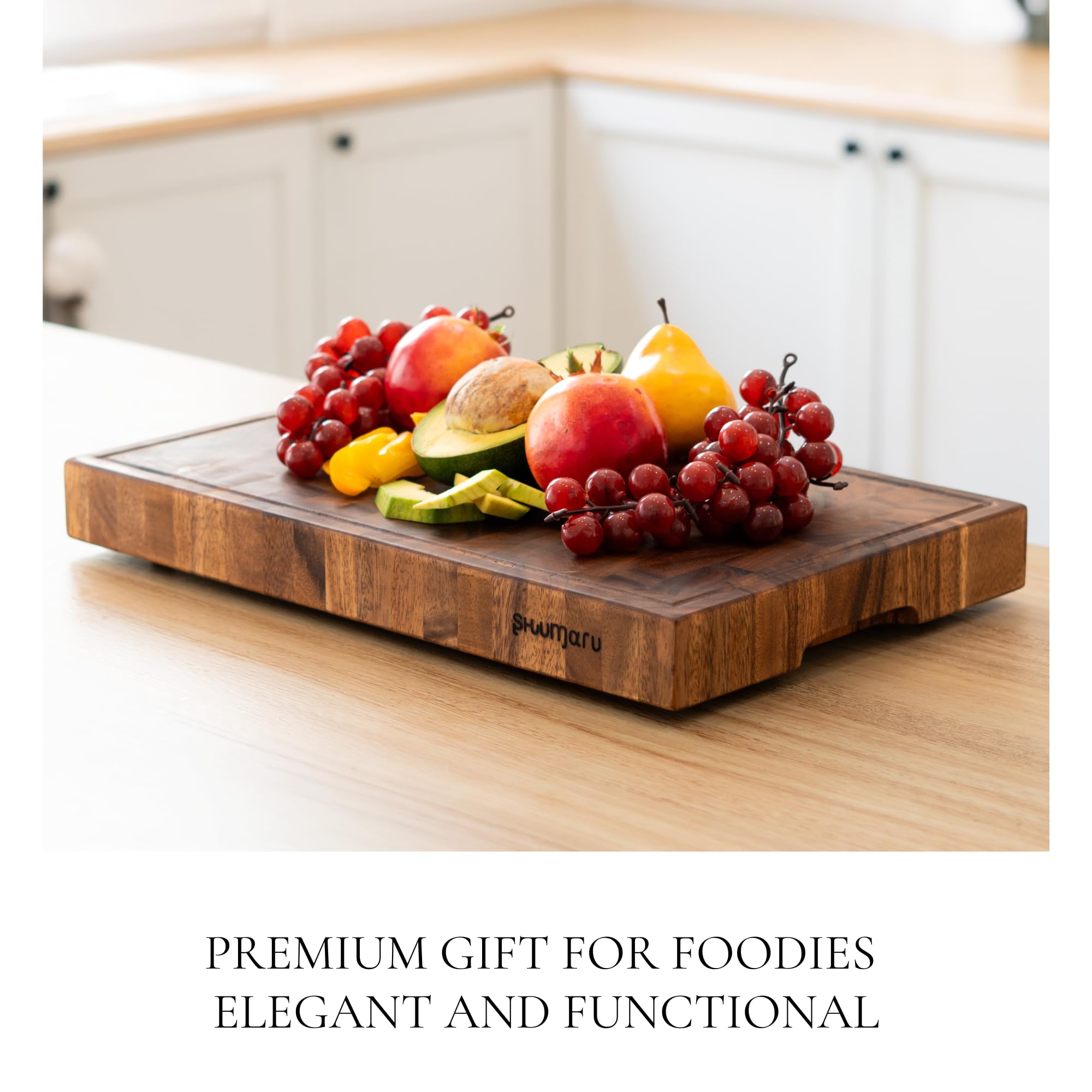 SHUMARU built-in handles ease transfer from prep to serving