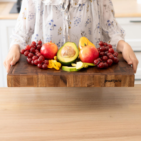 SHUMARU non-porous surface resists staining with daily kitchen use