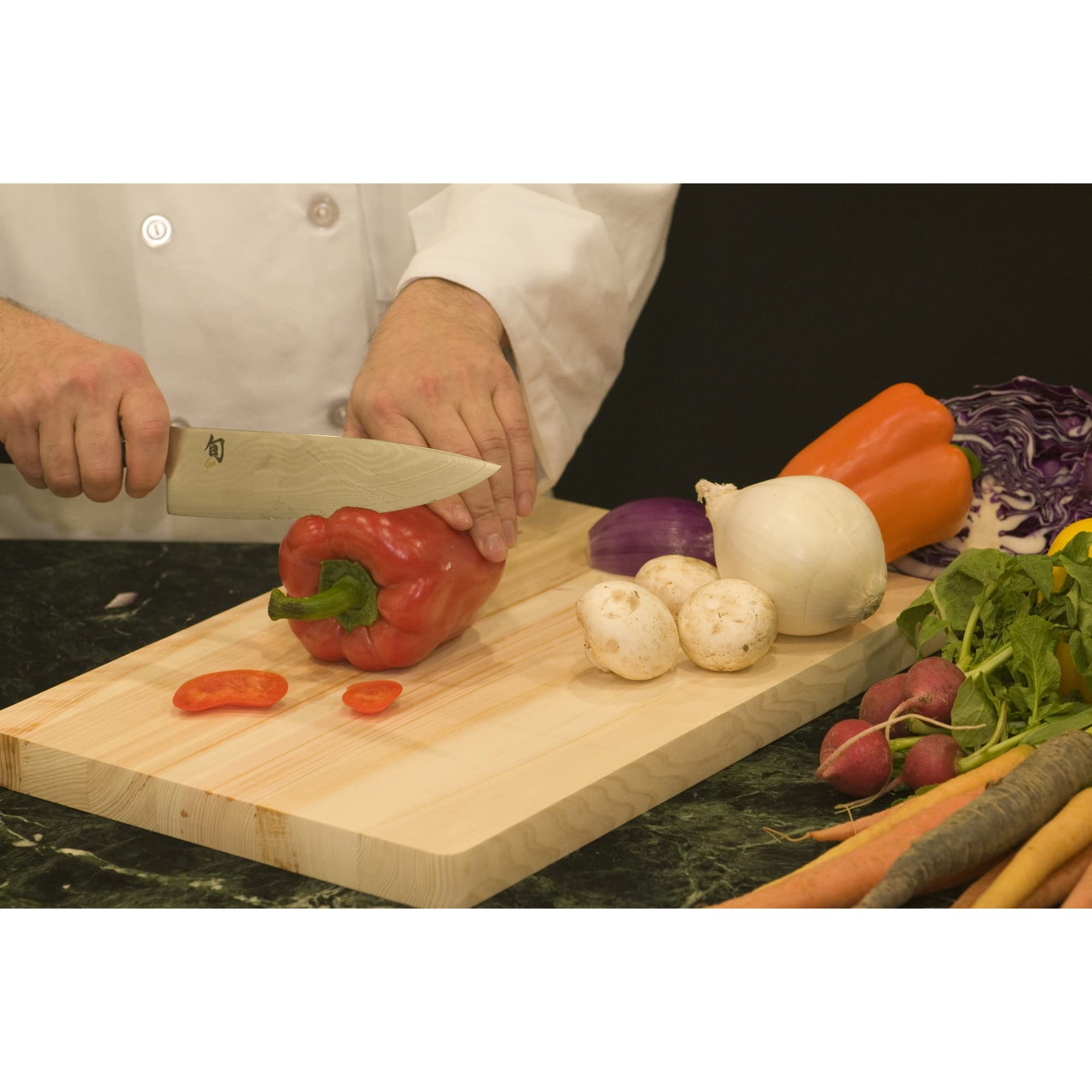 Shun Classic 8-inch Chef's Knife edge close-up for razor-sharp performance