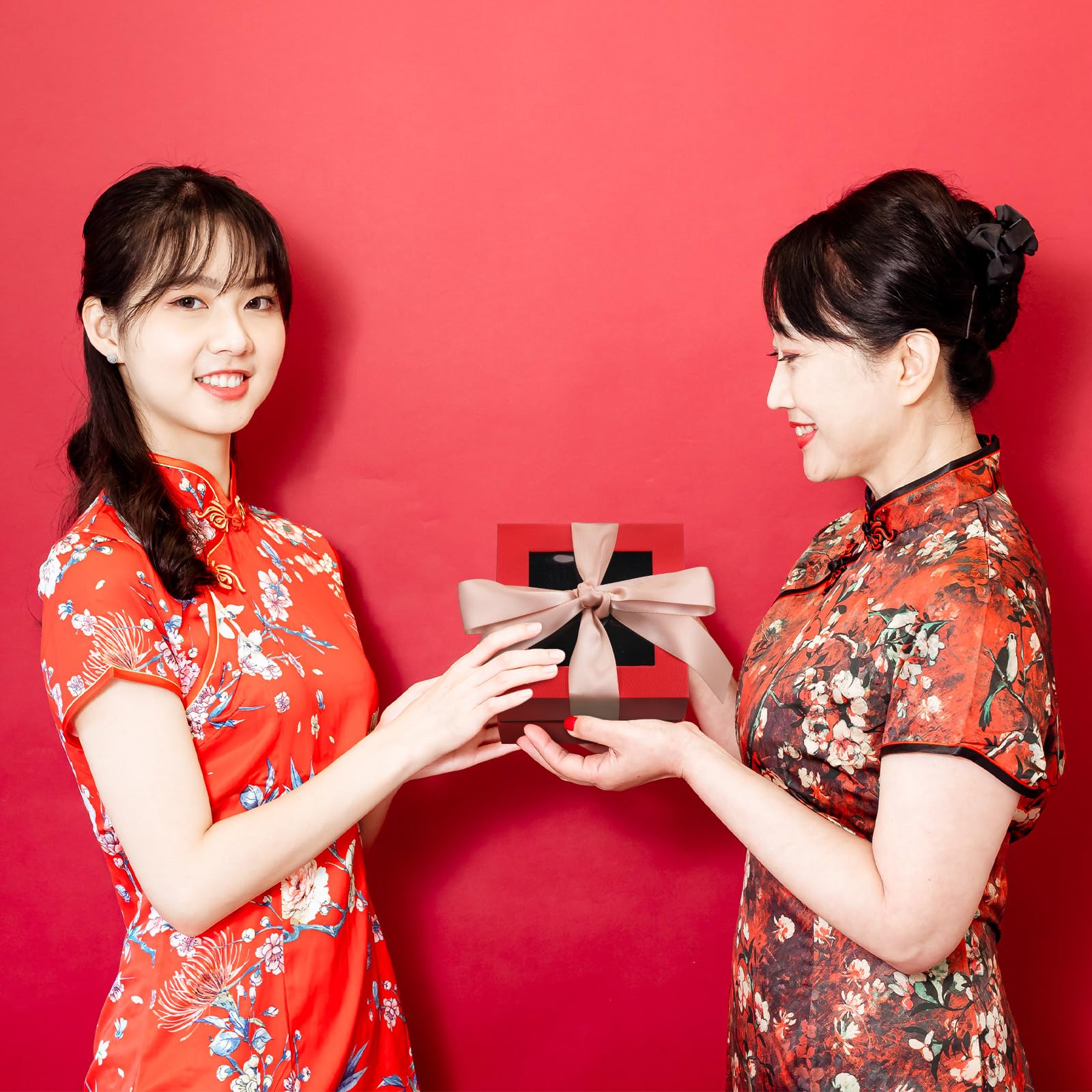 Sieral Chinese New Year horse pattern design in red.