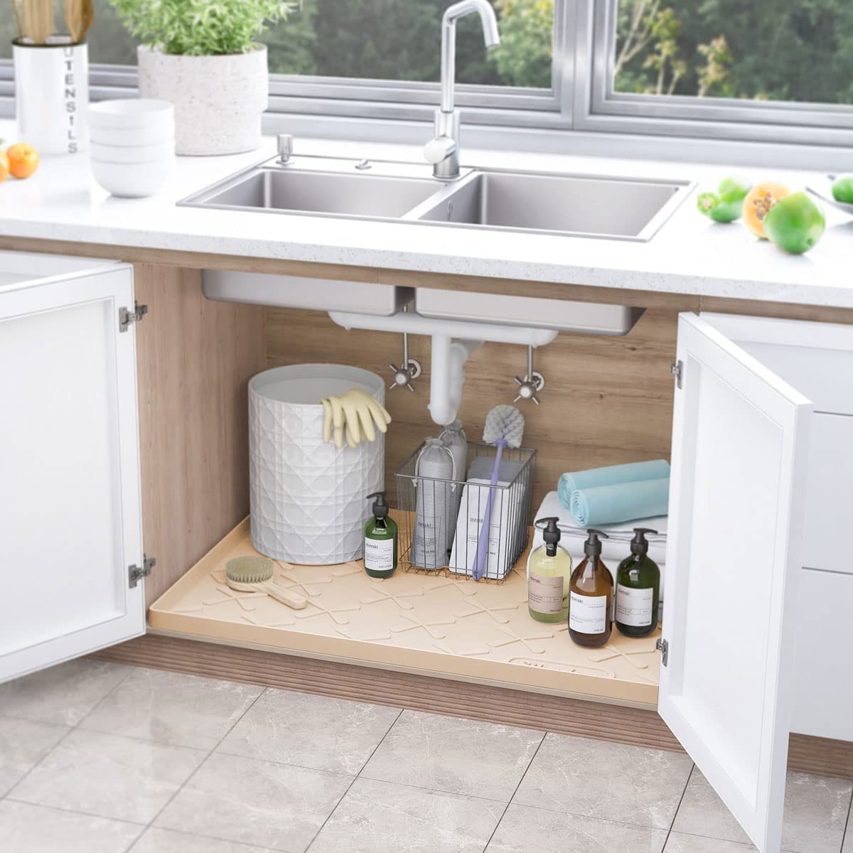 Dishwasher-safe design makes cleanup fast and simple