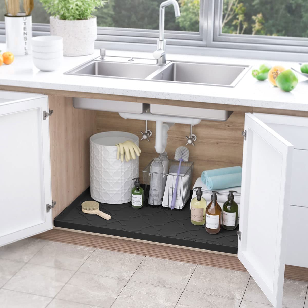SIKADEER silicone kitchen liner, 3mm thick, guards shelves against leaks and stains.
