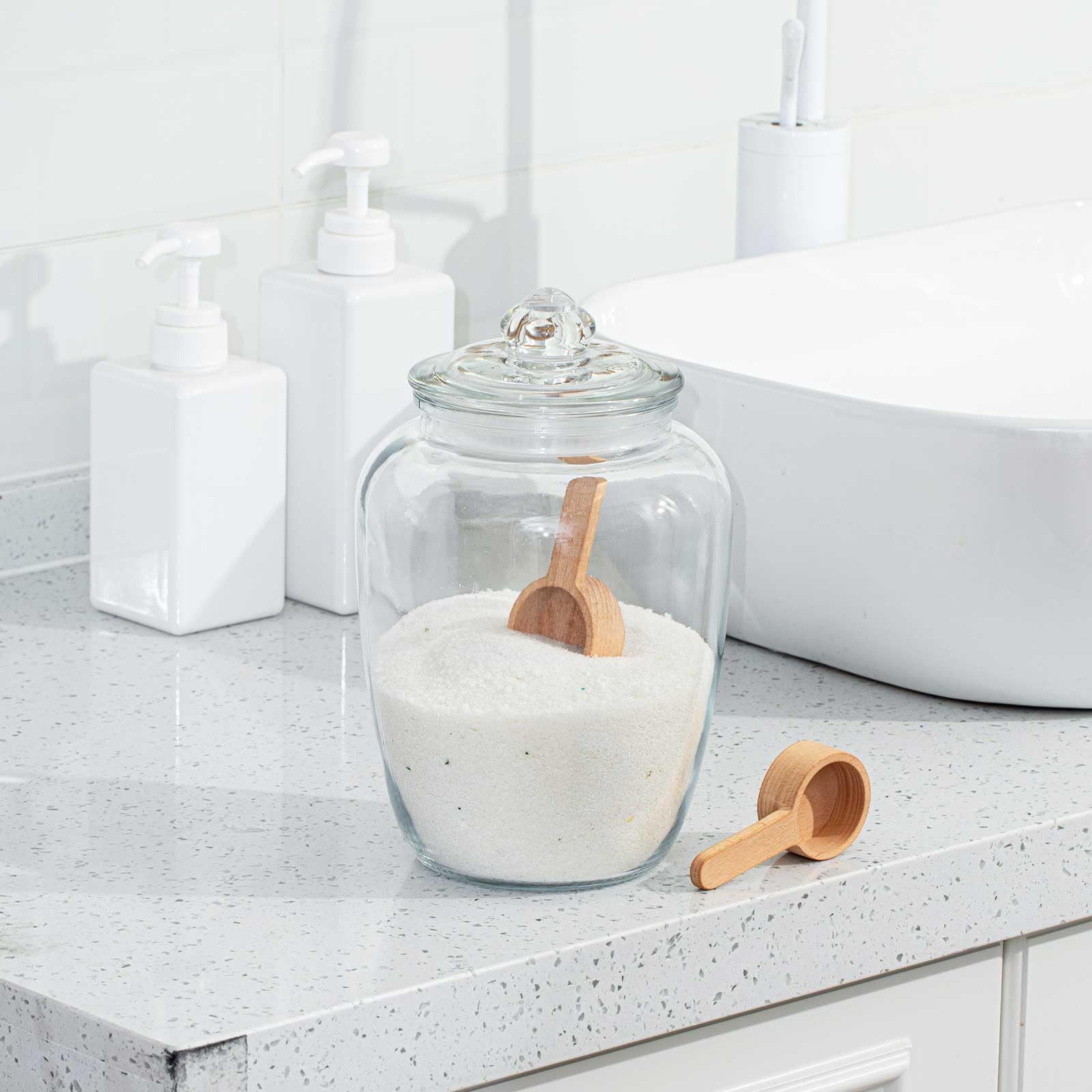 SiliFine airtight lid and scoop jar for easy portioning