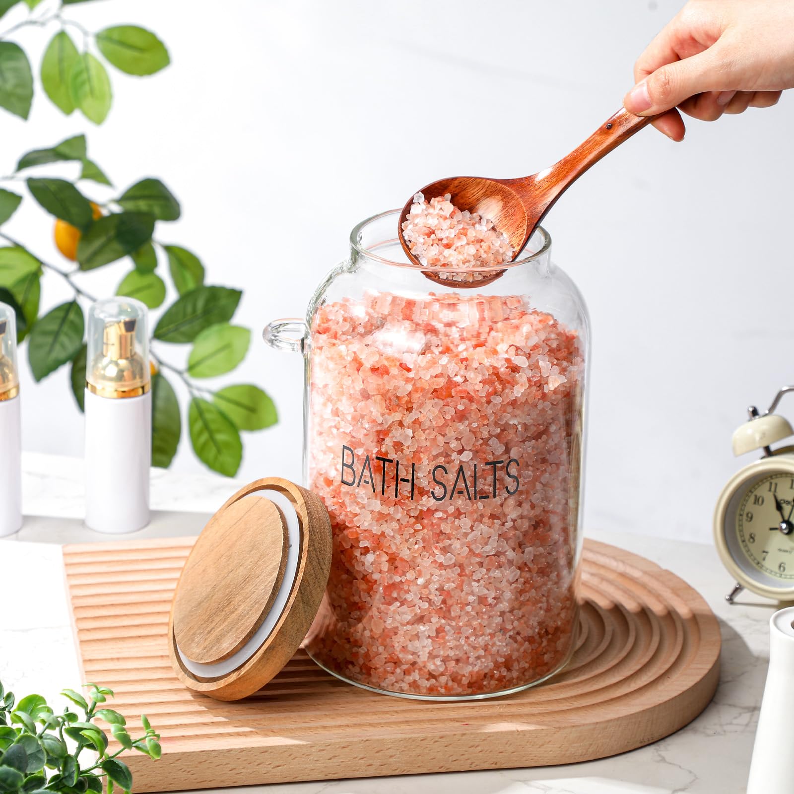 SiliFine airtight seal keeps bath salts fresh in the jar.
