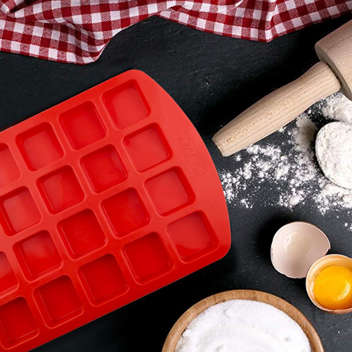 SILIVO dishwasher-safe silicone pans simplify cleanup after baking sessions.