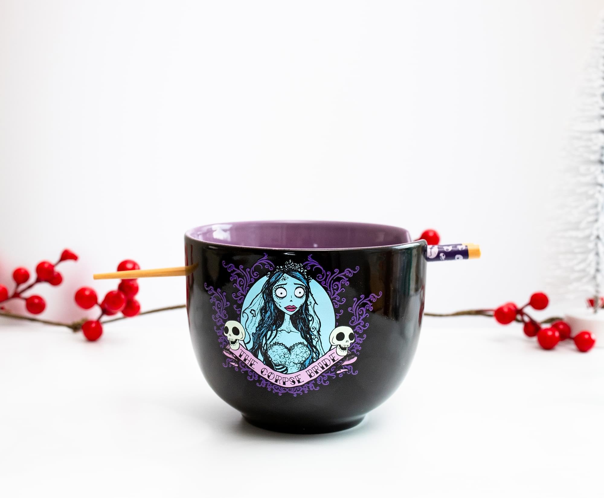 Silver Buffalo BPA-free ceramic bowl is microwave-safe for quick meals.