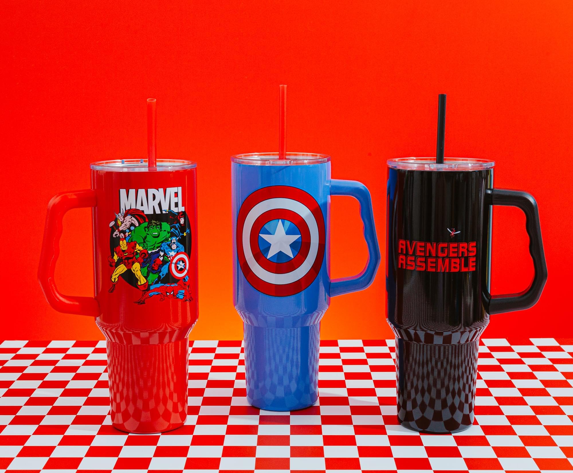 Silver Buffalo Captain America shield tumbler is official licensed Marvel merchandise.