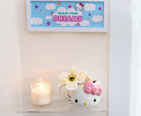 Hello Kitty gift mug by Silver Buffalo, ideal as party favors or keepsakes.
