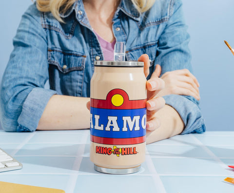 Double-wall stainless steel construction on Silver Buffalo tumbler prevents condensation.
