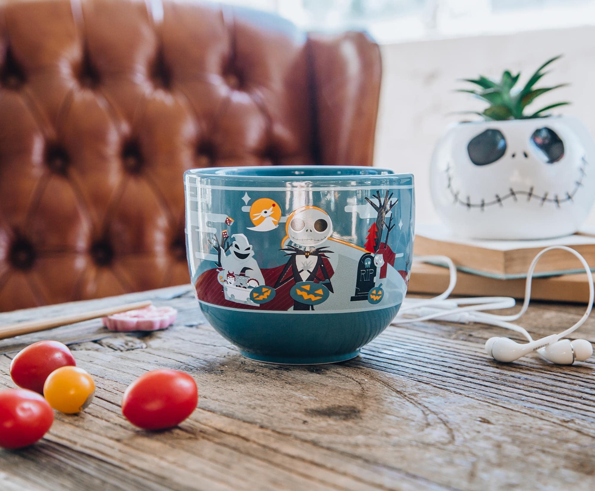 Silver Buffalo Oogie Boogie design sparks holiday fun.