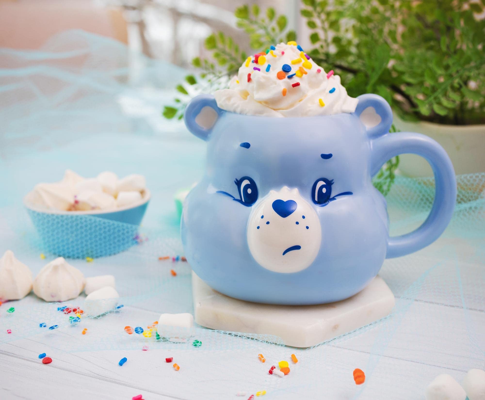 Silver Buffalo oversized 20oz mug is ideal for generous servings and weekend treats.