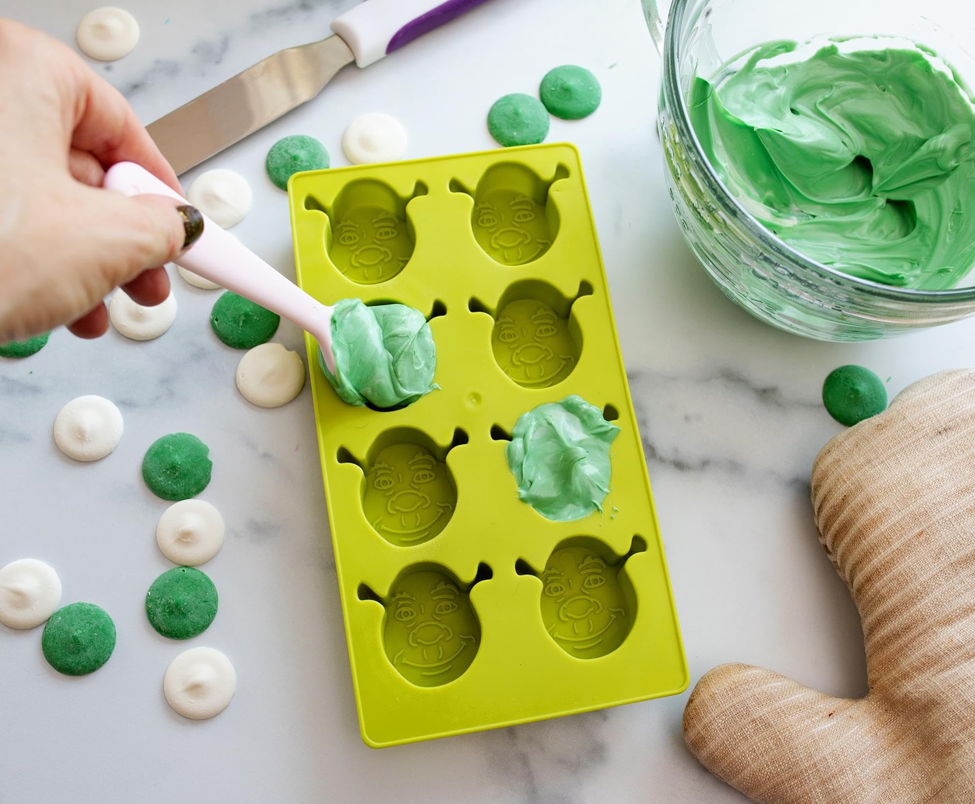 Reusable silicone ice tray helps cut waste in everyday cooling.