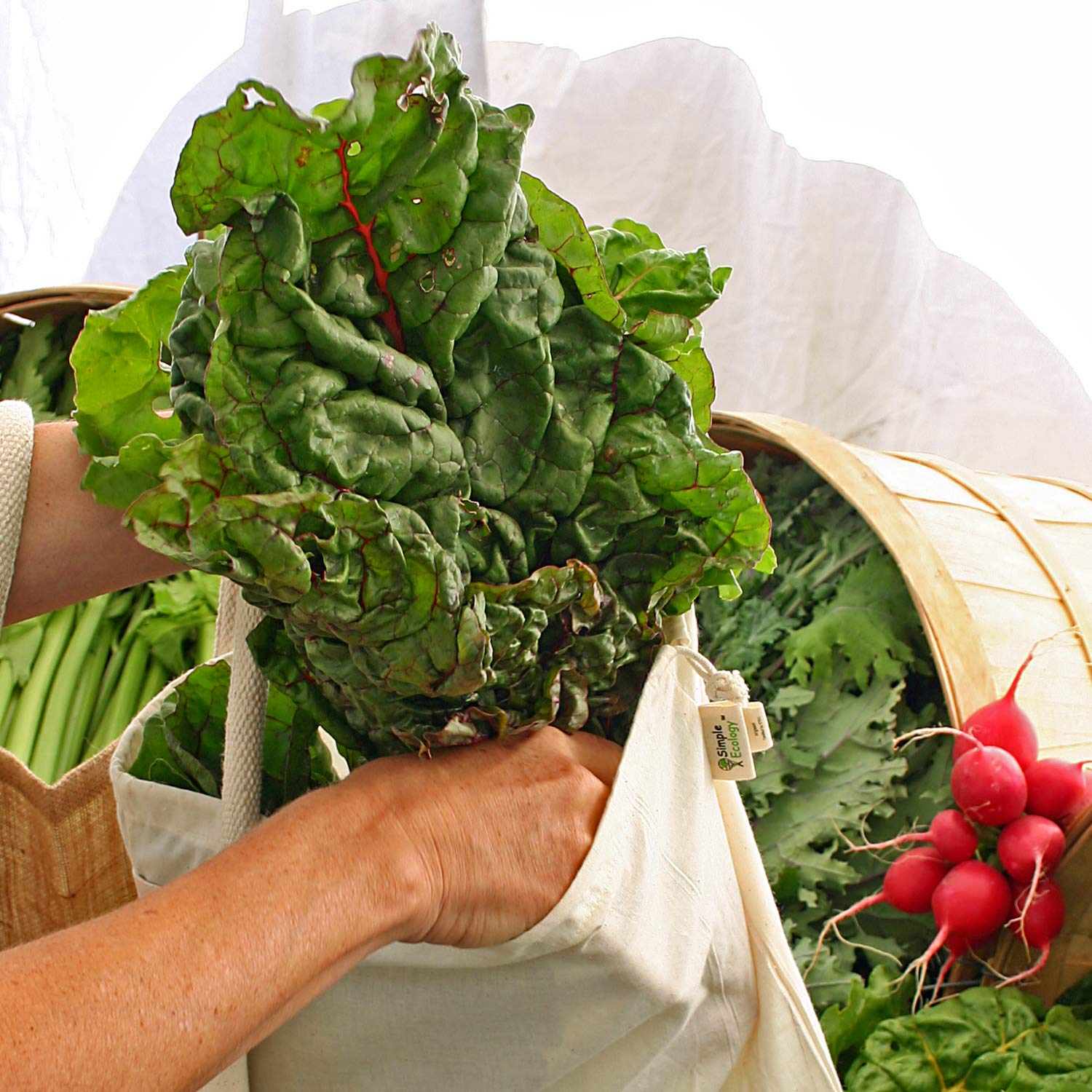 Simple Ecology breathable cotton texture supports airflow around produce.