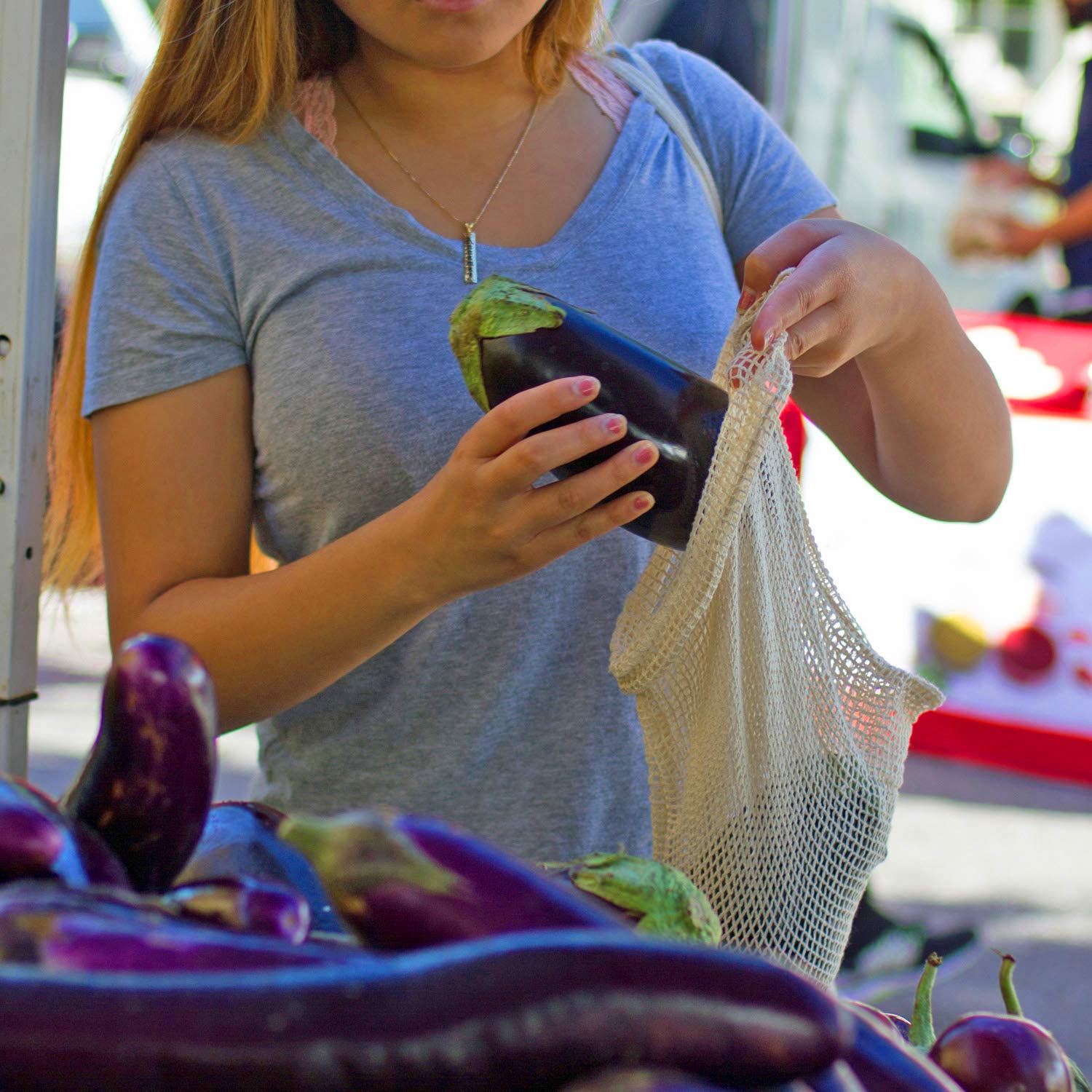 Simple Ecology medium 10x12 bag is see-through for quick grocery checks.