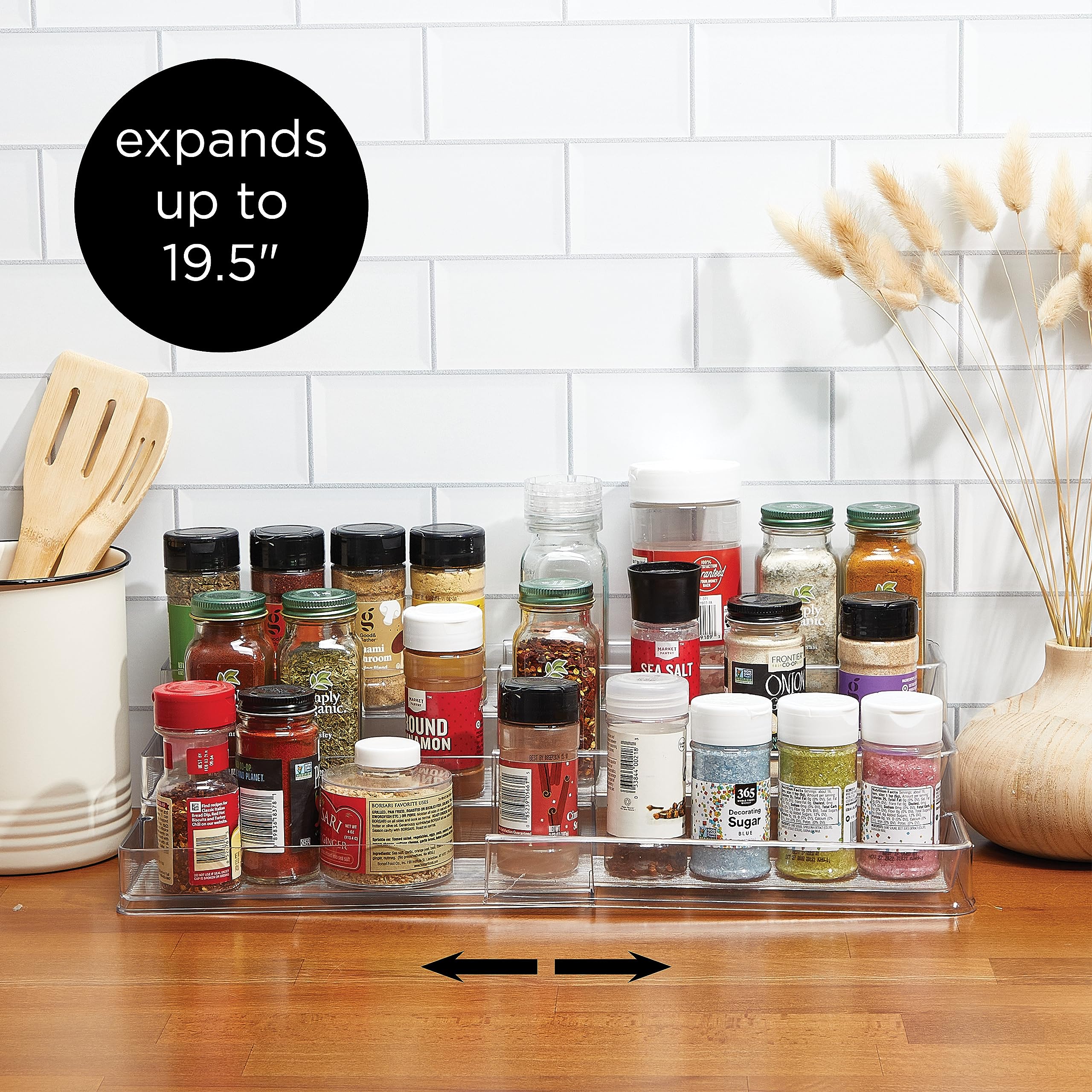 SIMPLEMADE on-counter display keeps spices organized and accessible.