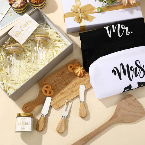 Singhoow gift box with card and raffia ready for gifting.