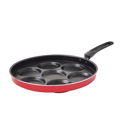 Sisem 7-Cup Eggpan omelet section enables quick multi-item breakfast.