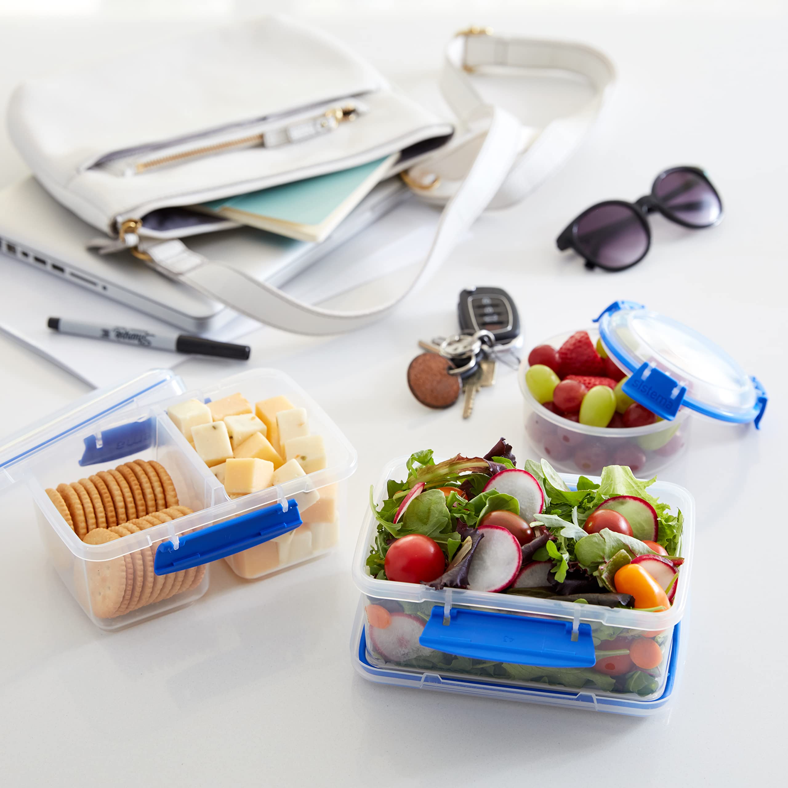 Sistema KLIP IT 1.0 L capacity fits snacks and leftovers.