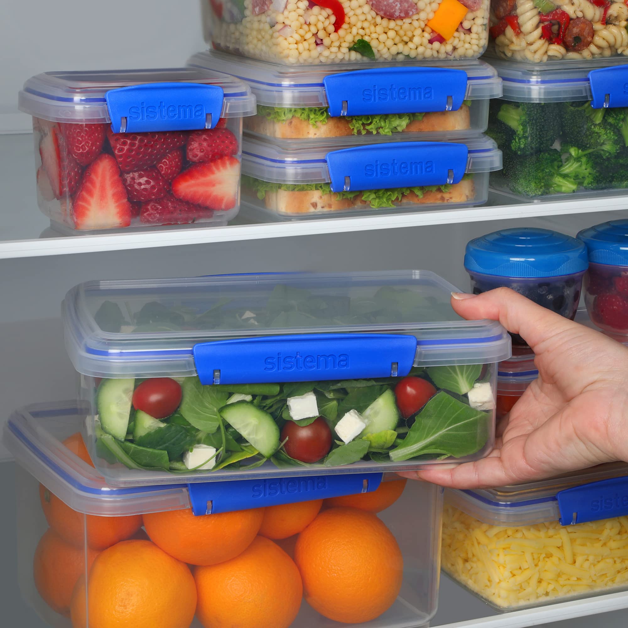 Sistema KLIP IT lid locks securely to seal contents.