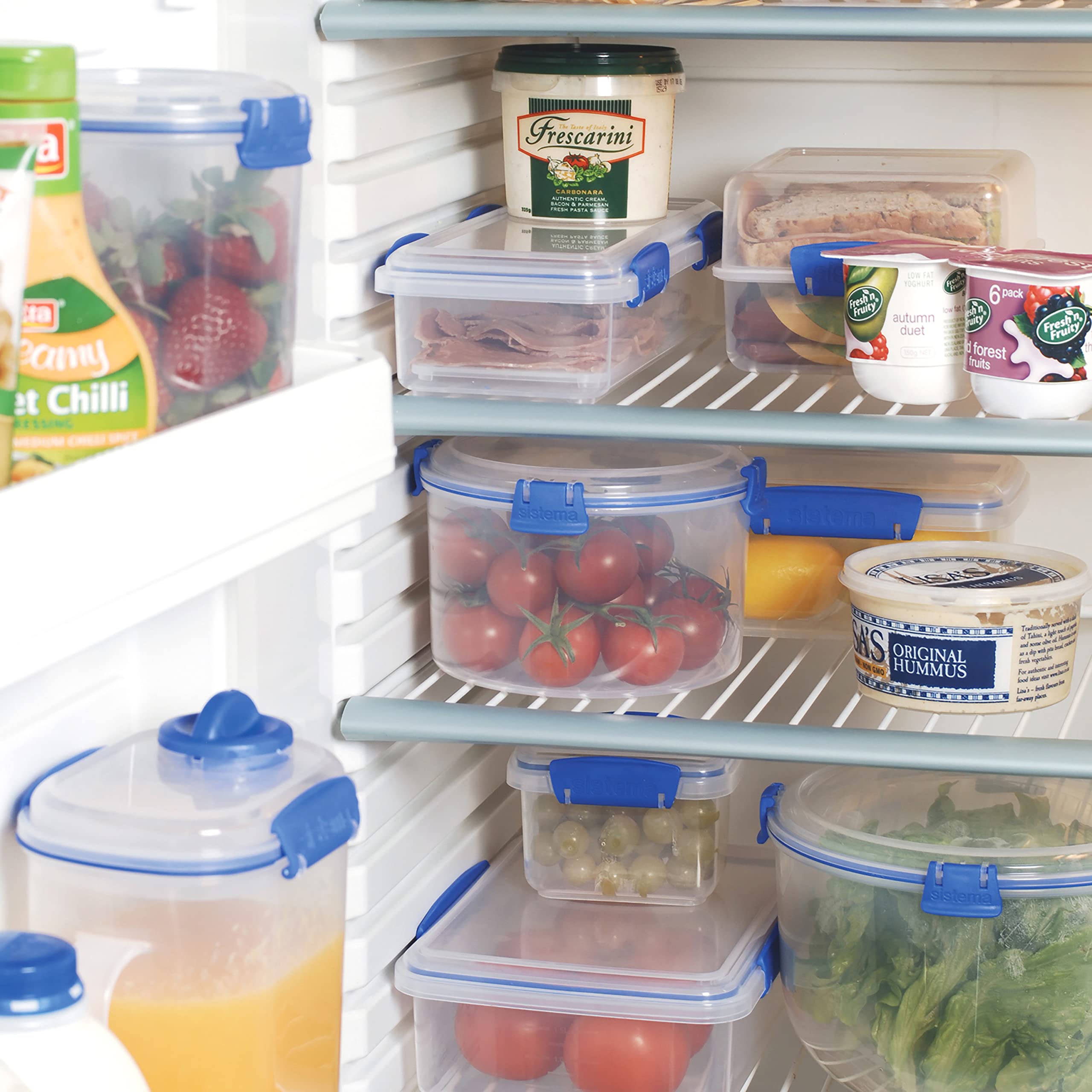 Sistema KLIP IT stackable design saves kitchen space.