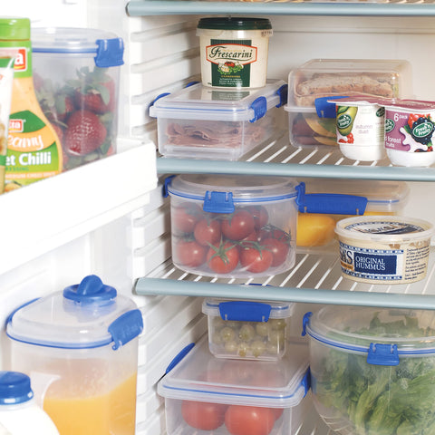 Sistema KLIP IT stackable design saves kitchen space.