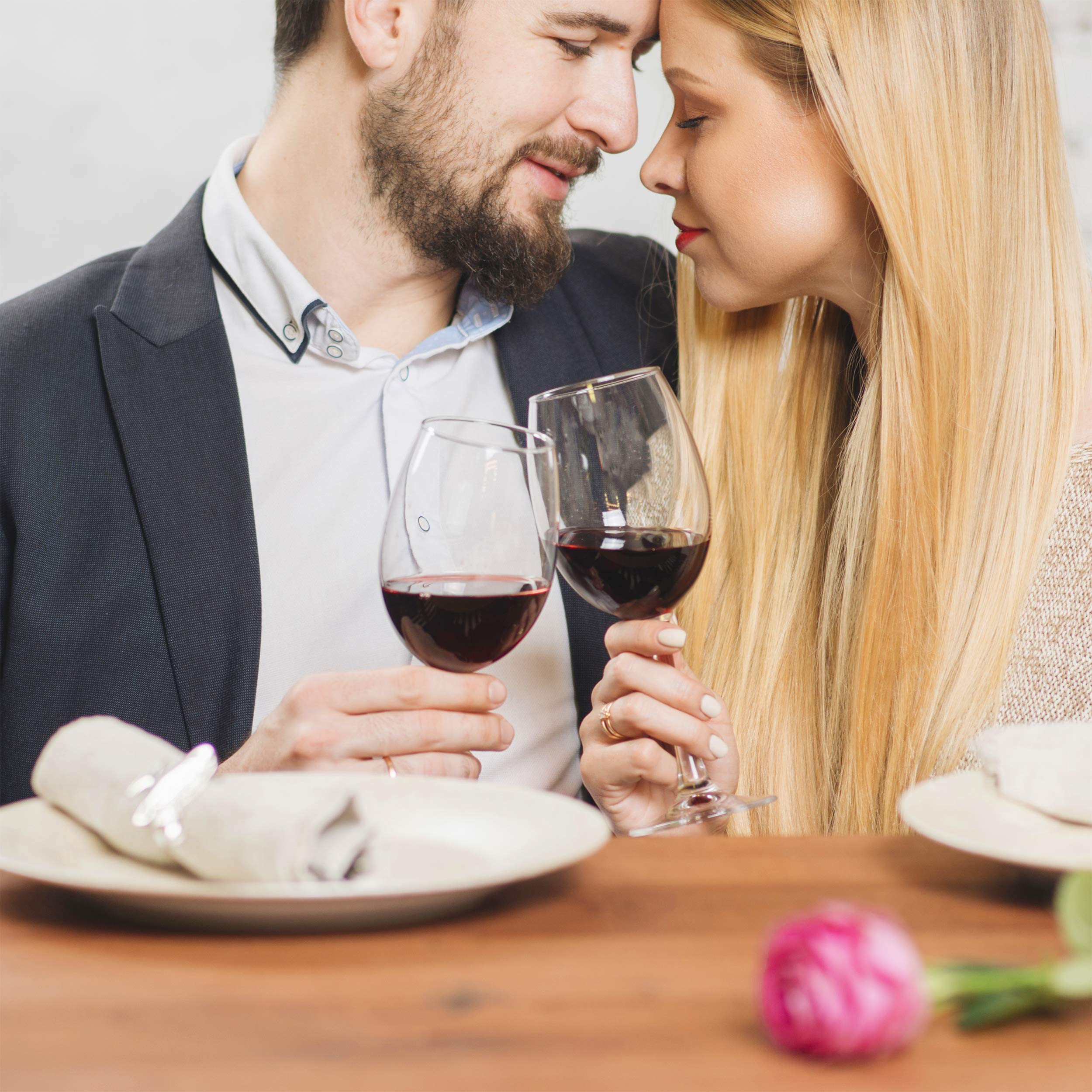 S JUSTSTART wine decanter with narrow neck for easy cleaning