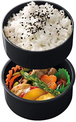 Skater Kiki's Delivery Service 17oz capacity fits meals and snacks.
