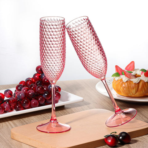 SKLENICE pink durable cups withstand festive crowds and enthusiastic cheers.