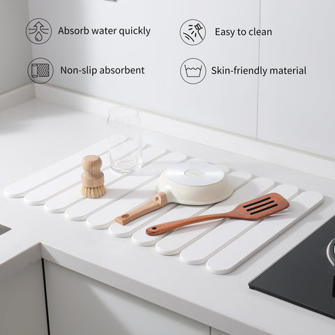 Skyutacil heat-resistant multi-use mat serves as a hot surface for pots or trays.