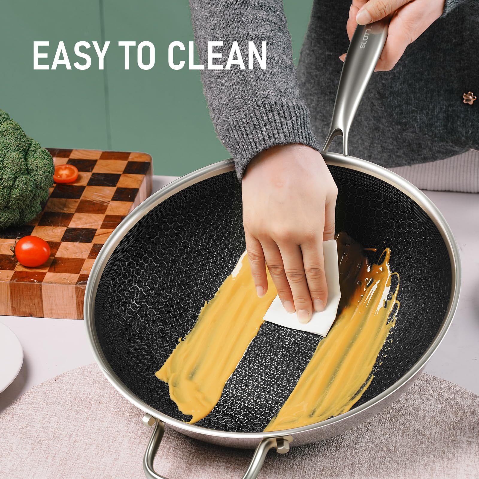 SLOTTET Hybrid Wok stainless steel exterior resists wear and cleans up quickly