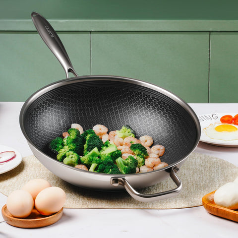 SLOTTET Hybrid Wok stay-cool handle keeps hands safe during cooking