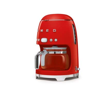 Smeg 50s retro drip coffee machine anti-drip system prevents mess while pouring.