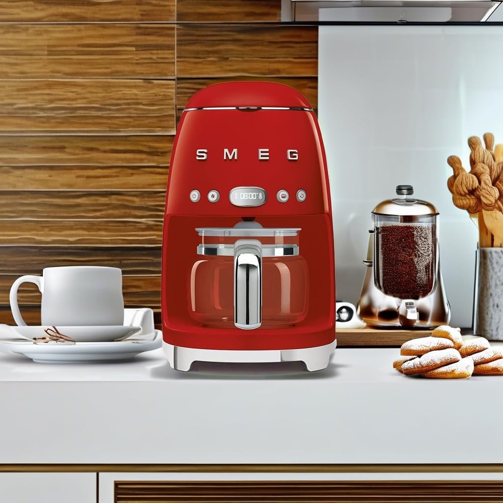 Smeg 50s retro drip coffee machine keep warm plate maintains heat for sipping.