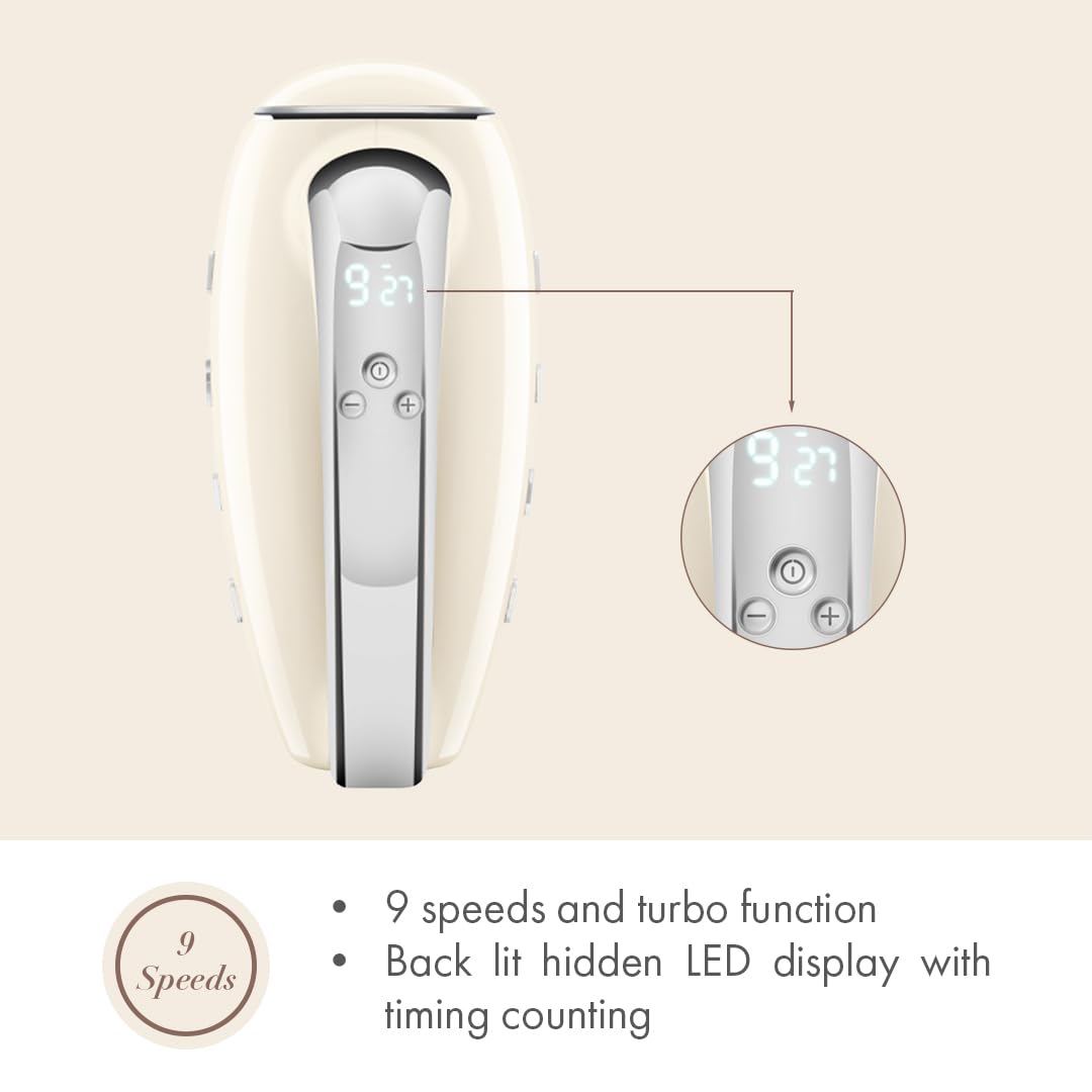 Smeg balloon whisks whisk cream and meringues to fluffy peaks