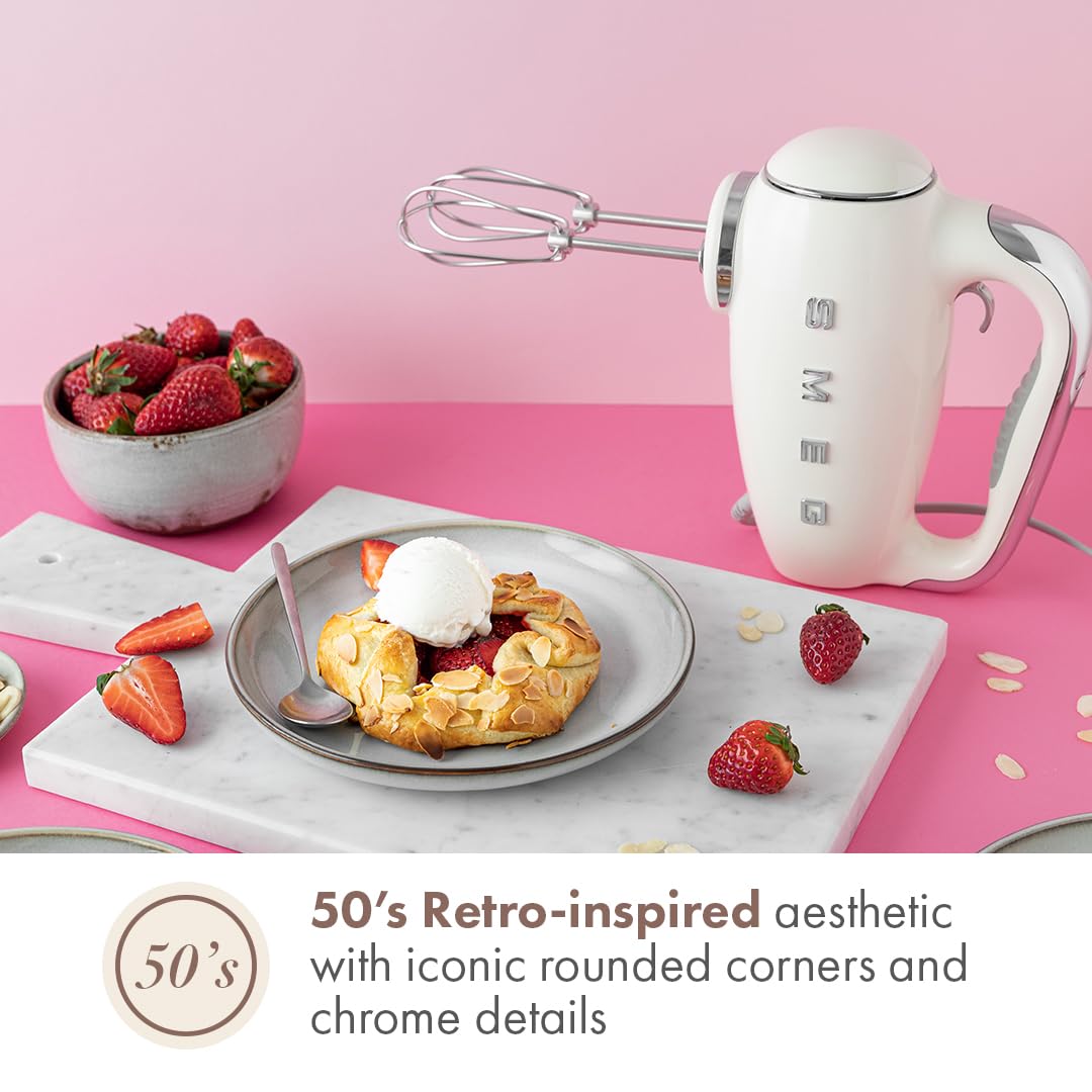 Smeg hand mixer LED display shows speed and time for precise control