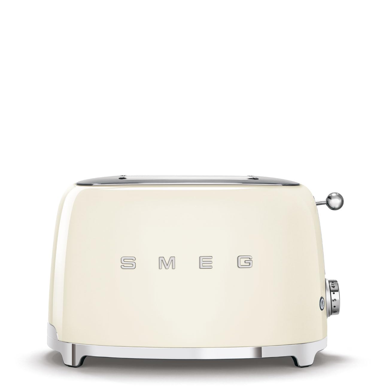 Smeg TSF01 toaster with compact footprint on the counter for space efficiency