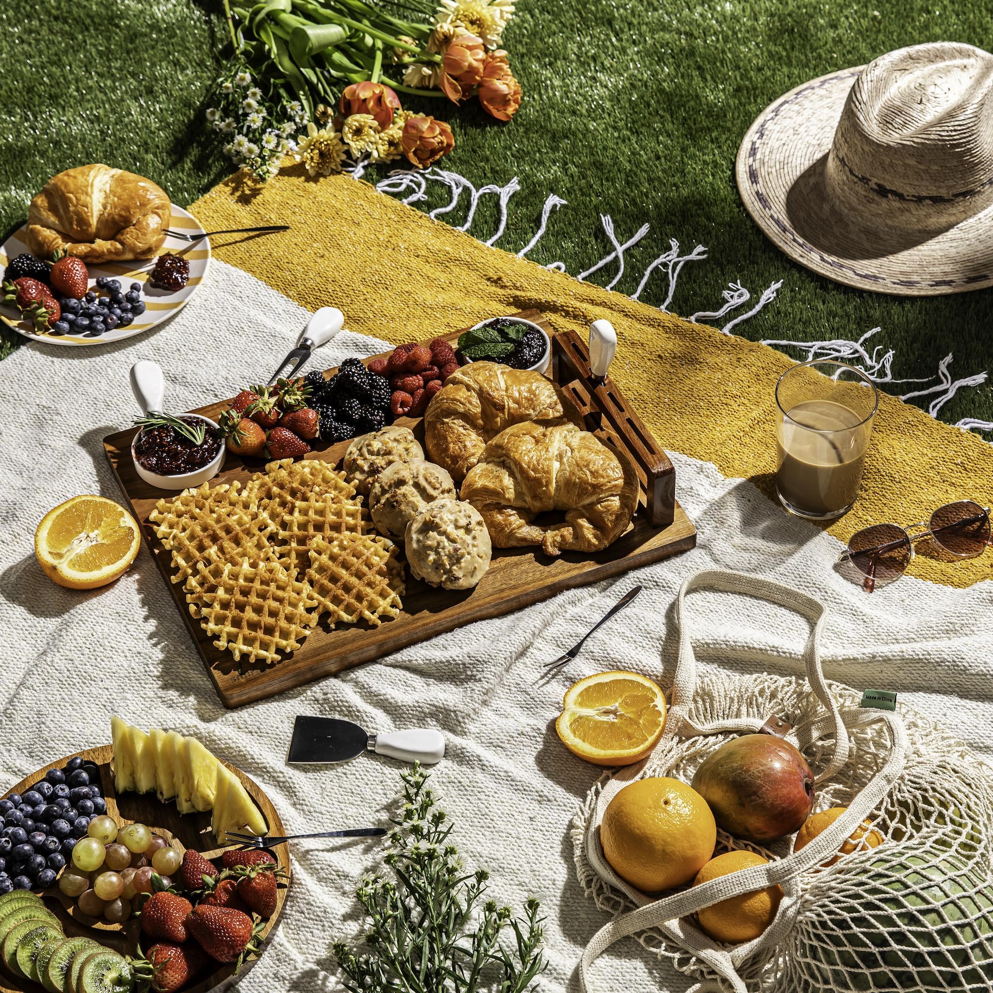 SMIRLY design guide booklet offers plating ideas.