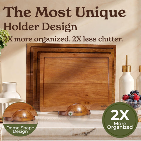 SMIRLY cutting board with ergonomic grip handles for comfortable, stable chopping.