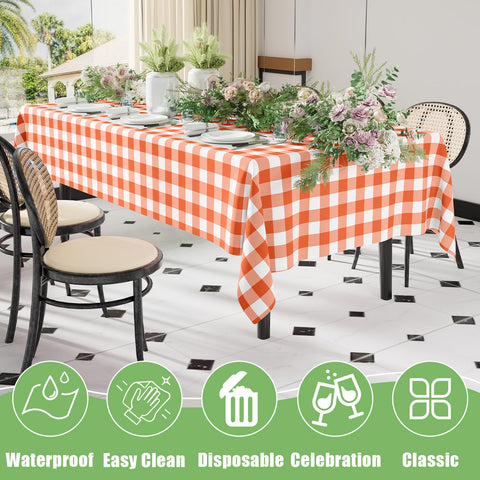 Smiry easy-clean surface helps wipe away spills quickly during meals.