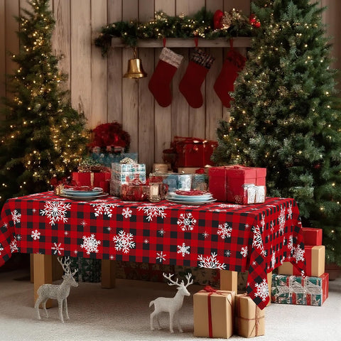 Smiry round 70-inch red check disposable tablecloth spill protection for round tables.