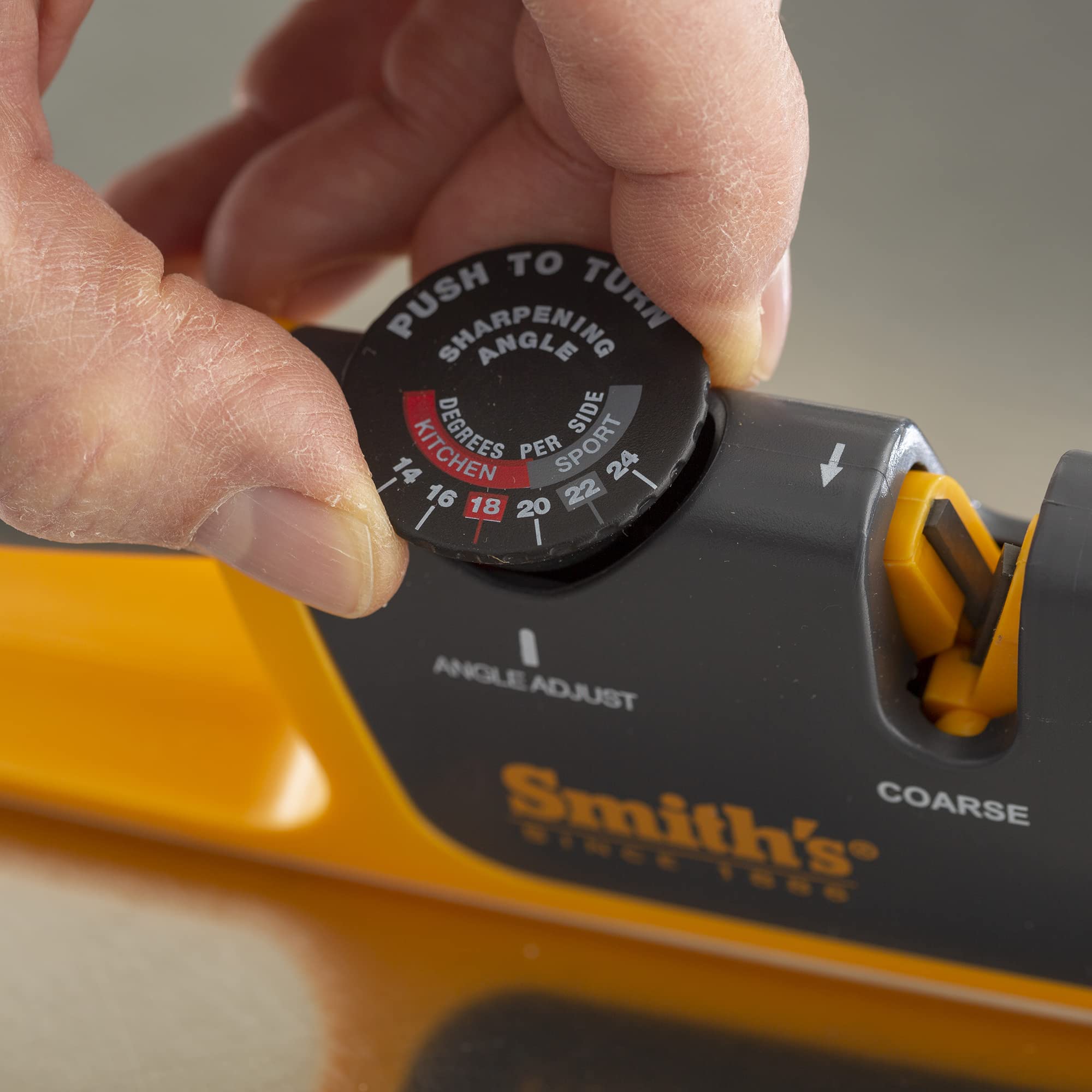 Broad blade compatibility for fillet, hunting, and pocket knives