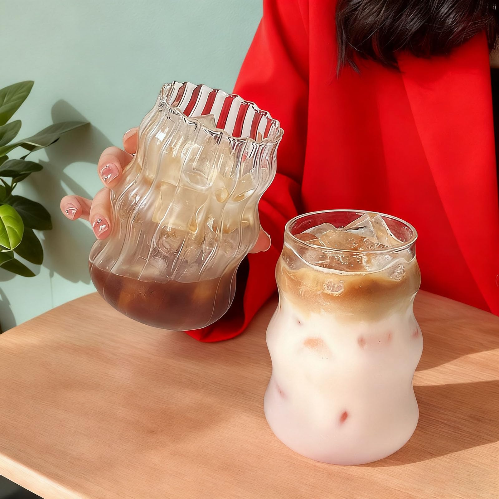 Smooth rim delivers a clean, enjoyable drinking experience with every sip
