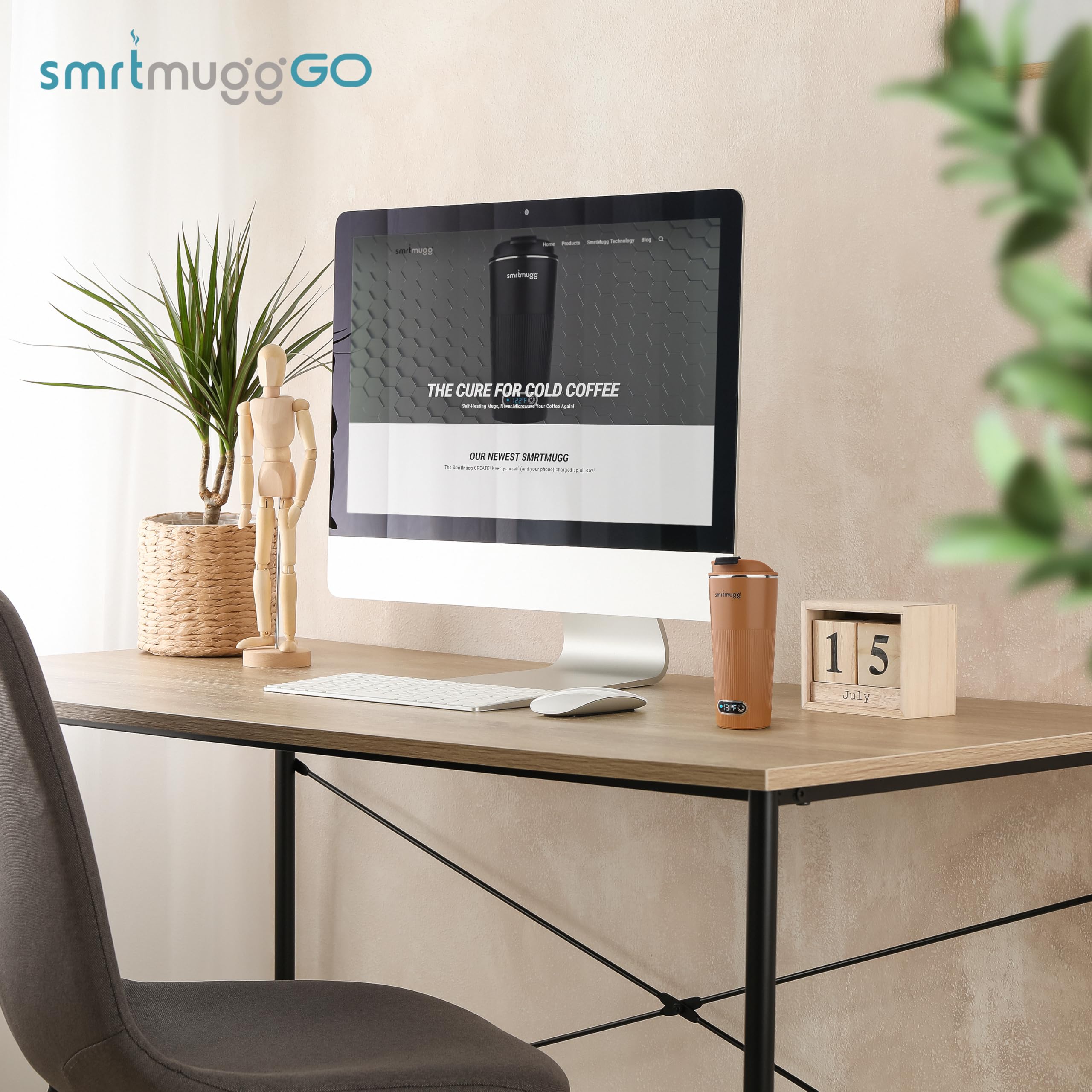 SmrtMugg GO mug on a desk ready to keep coffee warm all day