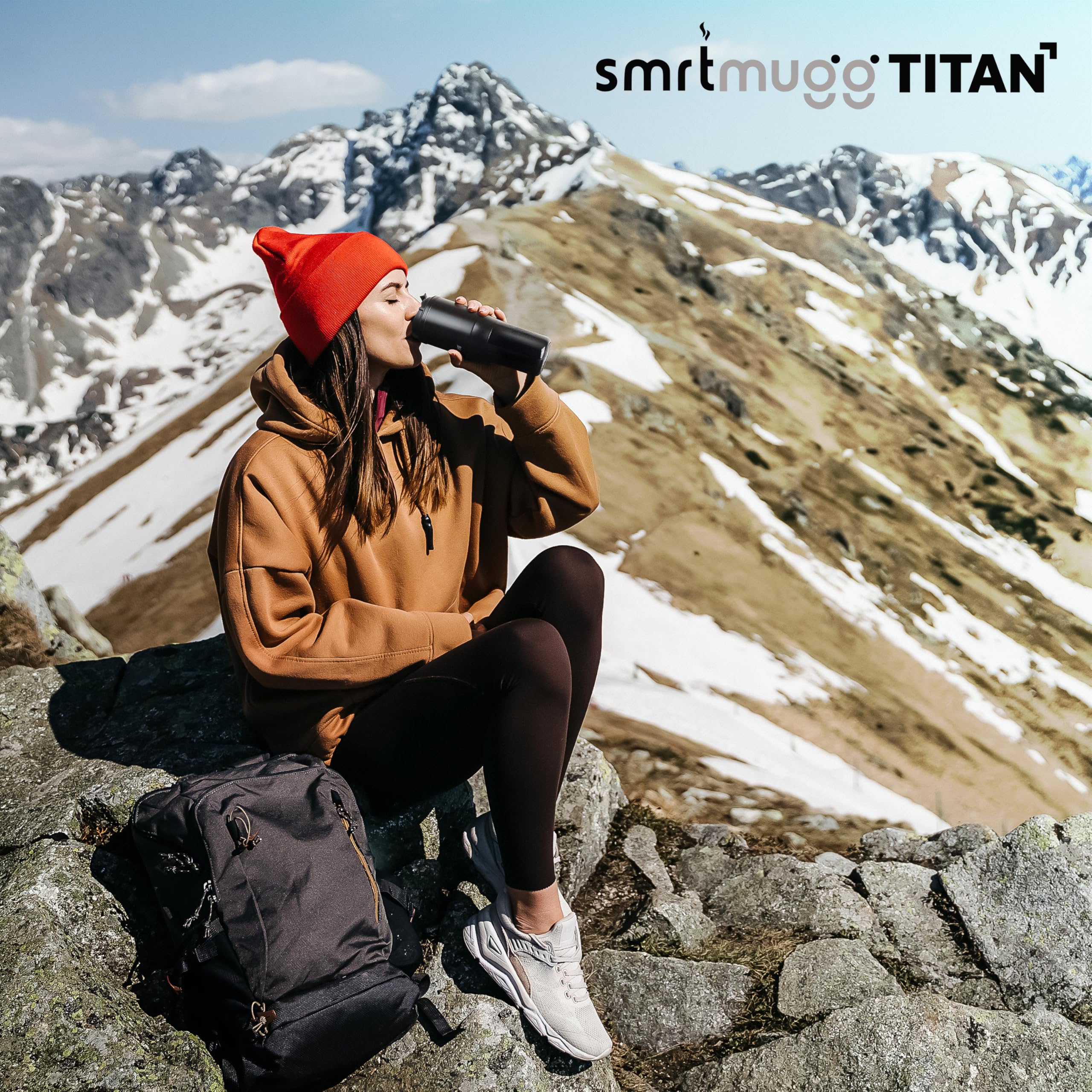 SmrtMugg TITAN LCD display shows temperature for precise heat control.