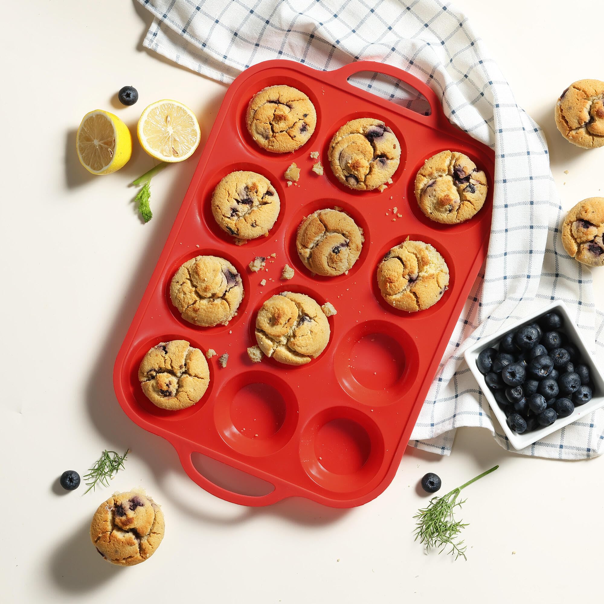 Socisen dishwasher-safe for hassle-free cleanup after cheerful weekend pastry bursts.