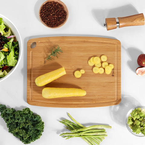 Socisen edge-sealed board minimizes moisture uptake for shape retention