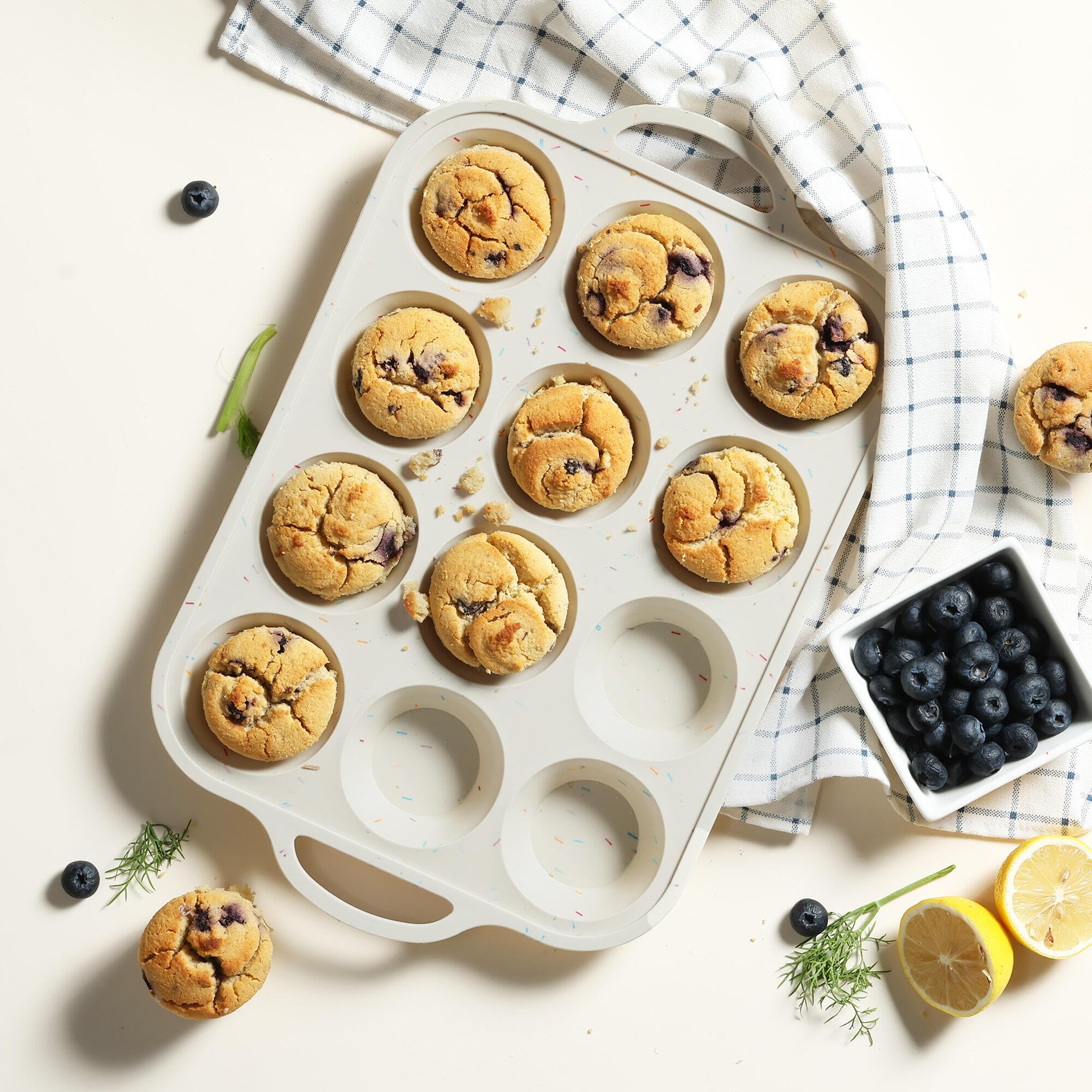 Socisen metal frame preserves cup shape through many batches.