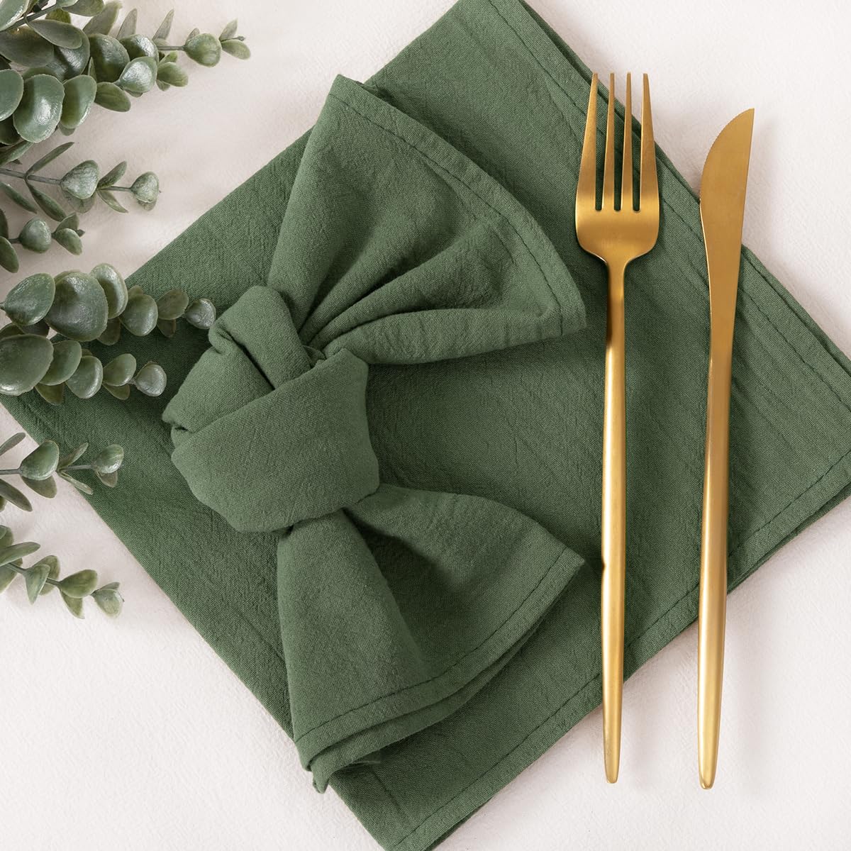 Socomi package shows natural jute rope decor for cohesive table styling.